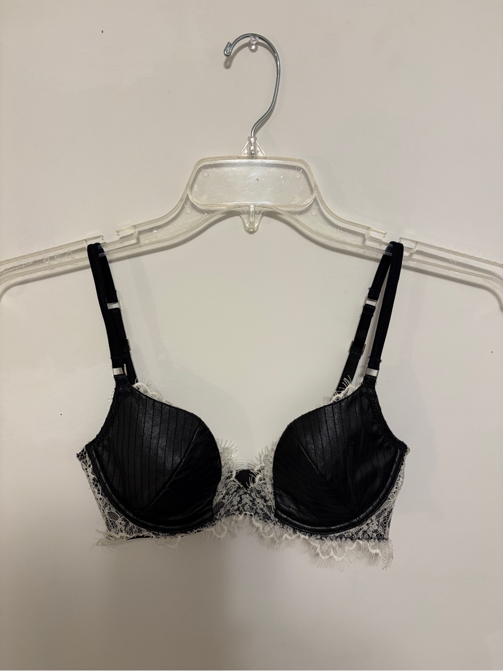 Victoria’s Secret Black Lace-Trim Bra